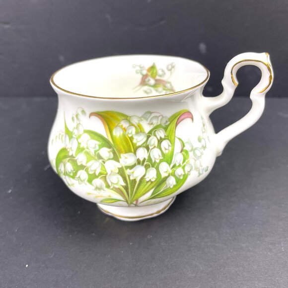 Royal Albert Bone China Tennyson Tea Cup & Cheverell Saucer England - Picture 7 of 11